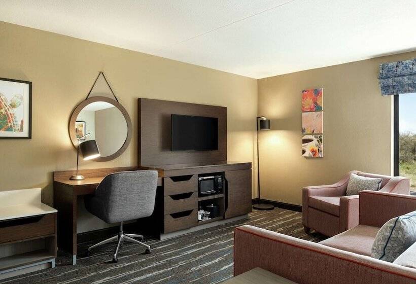 هتل Hampton Inn Sedona