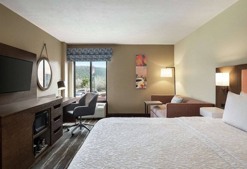 هتل Hampton Inn Sedona