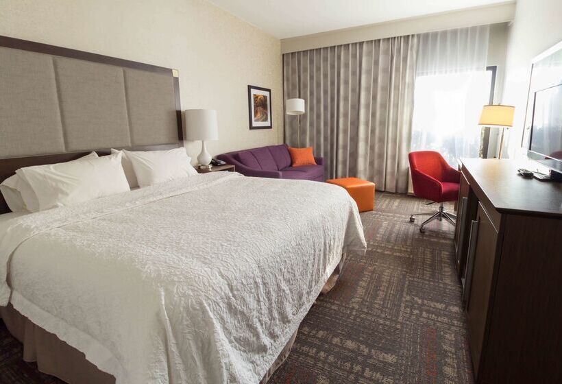 هتل Hampton Inn Sevierville