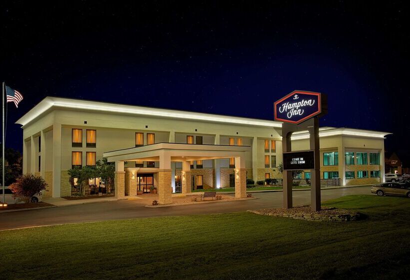 هتل Hampton Inn Sevierville