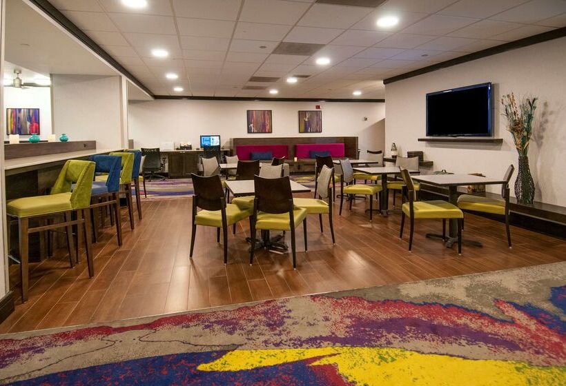 هتل Hampton Inn By Hilton Shreveport/bossier City