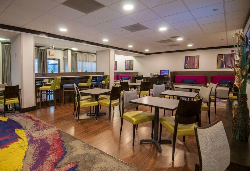 هتل Hampton Inn By Hilton Shreveport/bossier City