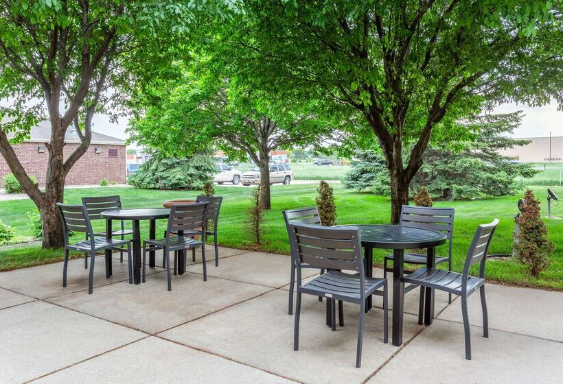 בית מלון כפרי Hampton Inn Sioux Falls