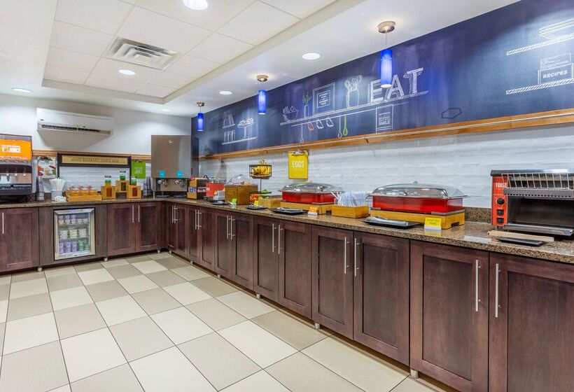 בית מלון כפרי Hampton Inn Sioux Falls