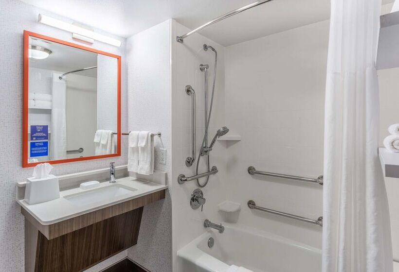 בית מלון כפרי Hampton Inn Sioux Falls