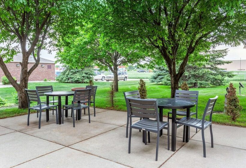 בית מלון כפרי Hampton Inn Sioux Falls