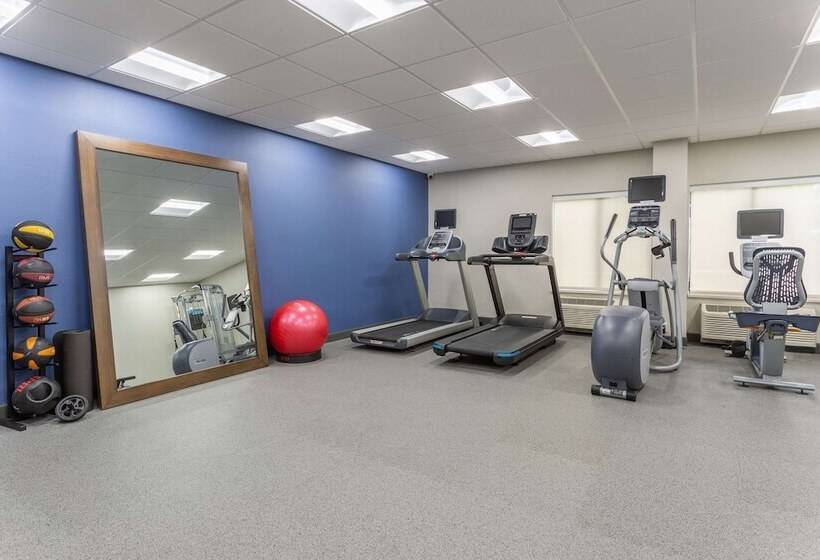 בית מלון כפרי Hampton Inn Sioux Falls