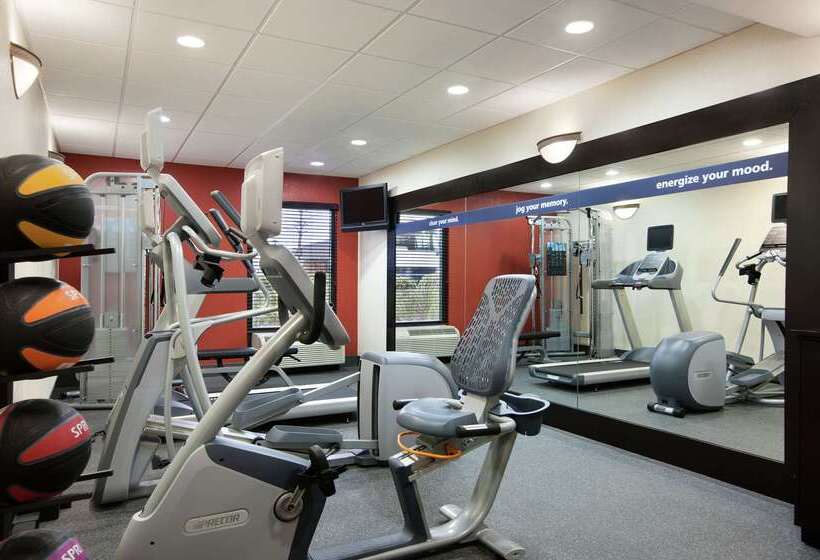 בית מלון כפרי Hampton Inn Slidell