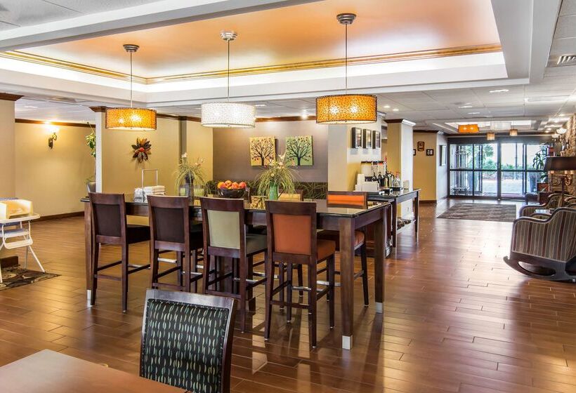 فندق Hampton Inn South Hill