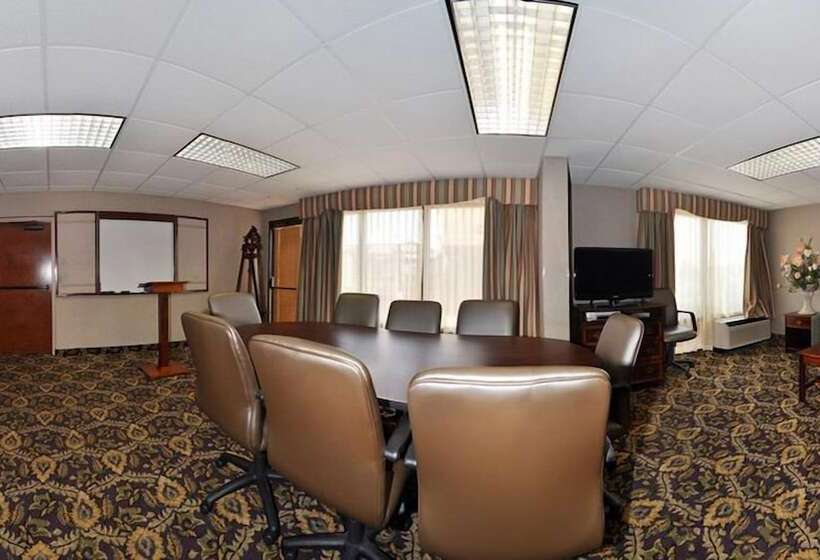 فندق Hampton Inn South Hill