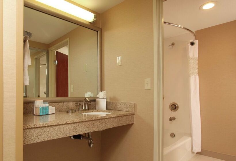 Отель Hampton Inn Spokane
