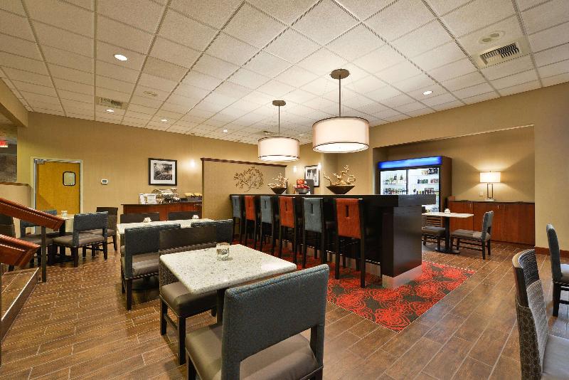 Отель Hampton Inn Spokane