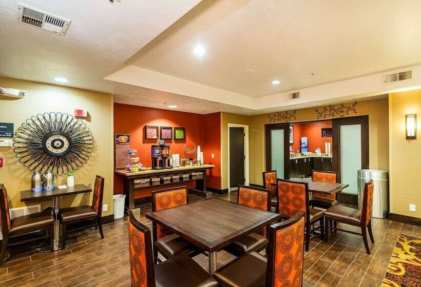 בית מלון כפרי Hampton Inn St. George