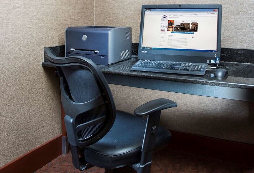 فندق Hampton Inn St Joseph