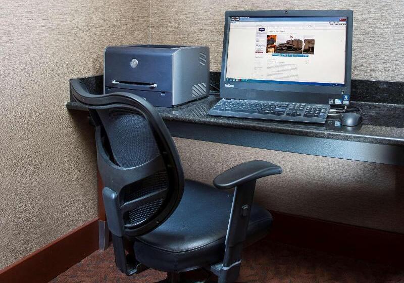 فندق Hampton Inn St Joseph