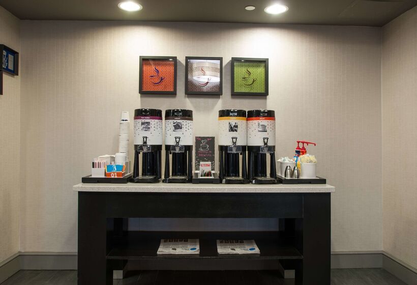 فندق Hampton Inn Stafford/quantico & Conference Center