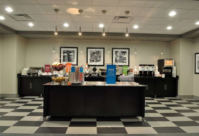 فندق Hampton Inn Stafford/quantico & Conference Center