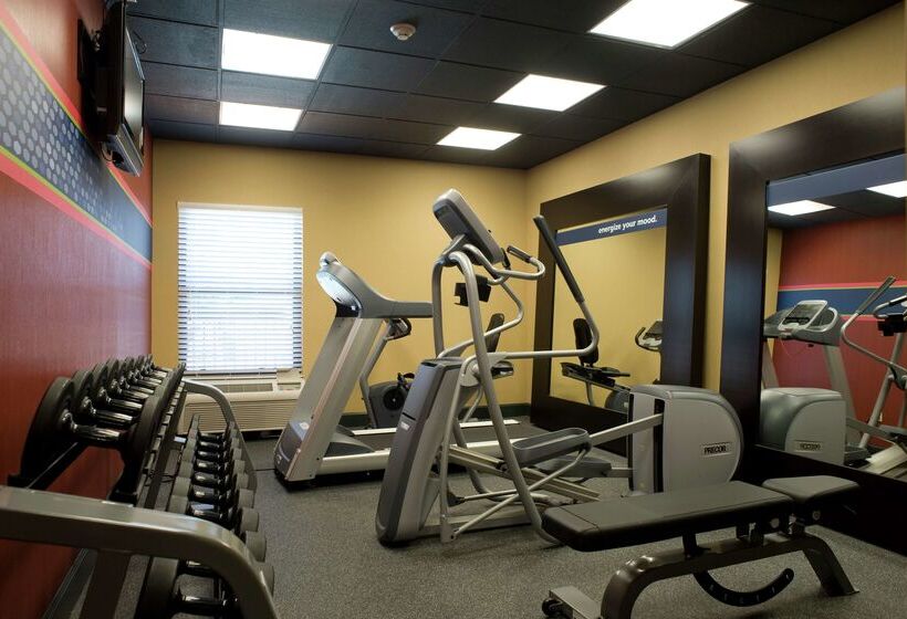 فندق Hampton Inn Starkville