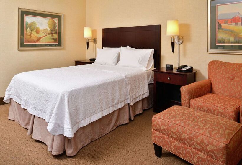 فندق Hampton Inn Staunton