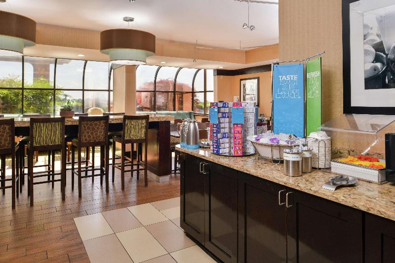 فندق Hampton Inn Staunton