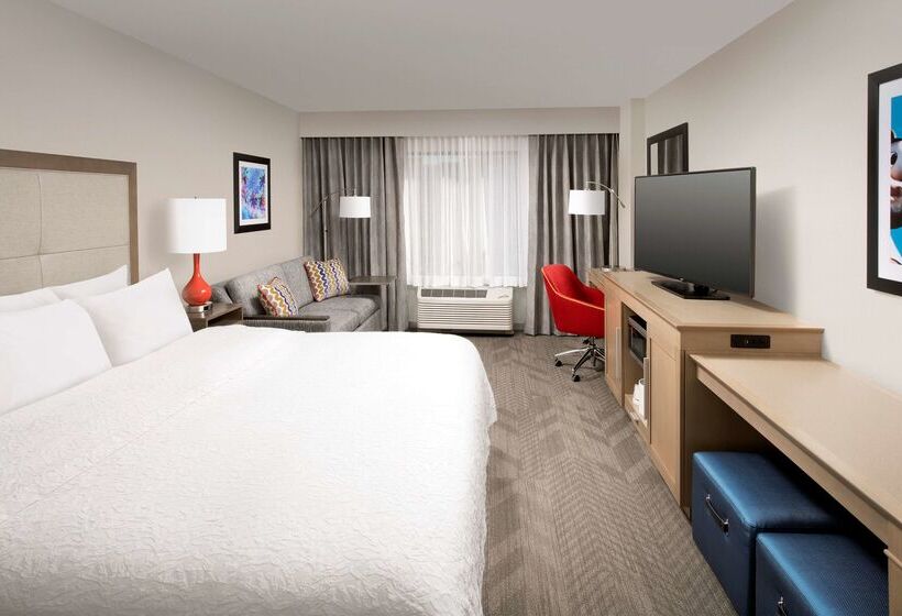 בית מלון כפרי Hampton Inn & Suites Anaheim Garden Grove