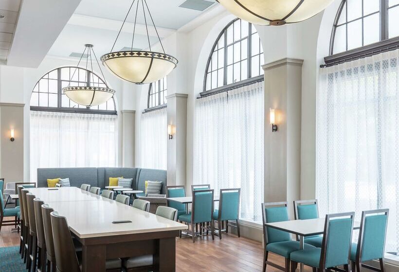 فندق Hampton Inn & Suites Atlantadowntown
