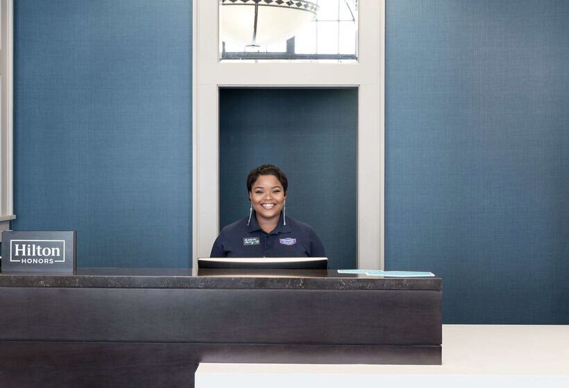 فندق Hampton Inn & Suites Atlantadowntown