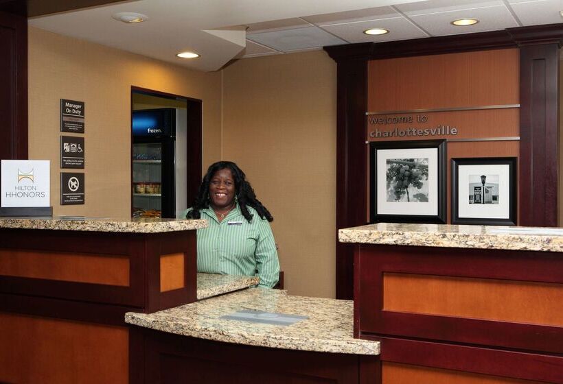هتل Hampton Inn & Suites Charlottesvilleat The University
