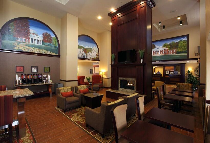 בית מלון כפרי Hampton Inn & Suites Charlottesvilleat The University