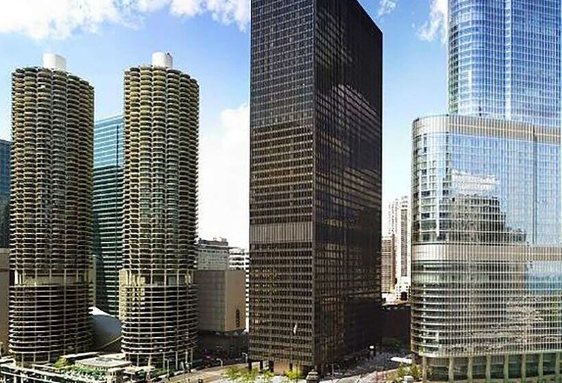 هتل Hampton Inn & Suites Chicagodowntown