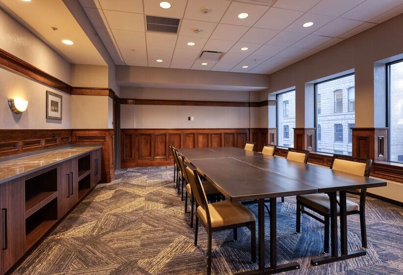 هتل Hampton Inn & Suites Chicagodowntown