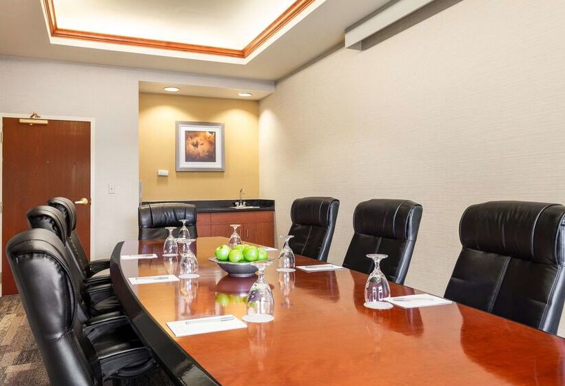 فندق Hampton Inn & Suites Denvercherry Creek