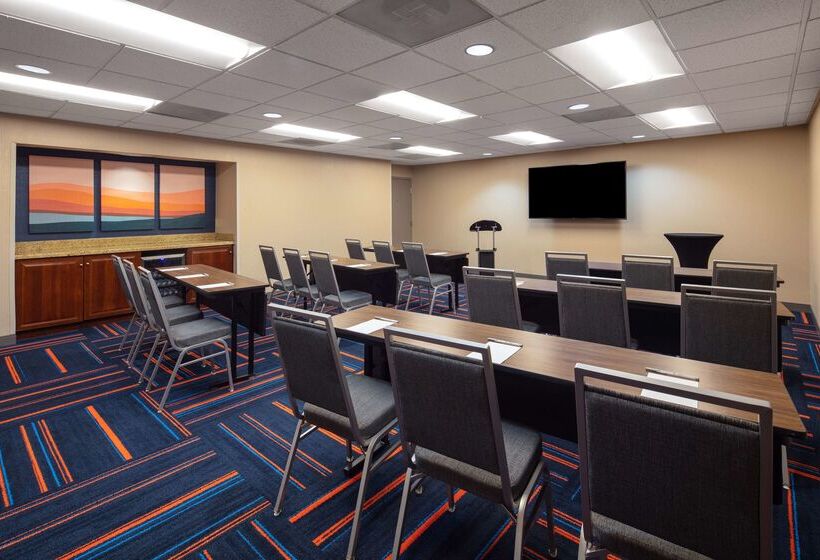 호텔 Hampton Inn & Suites El Pasoairport