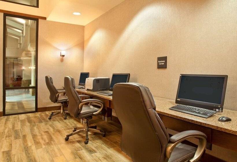 호텔 Hampton Inn & Suites El Pasoairport