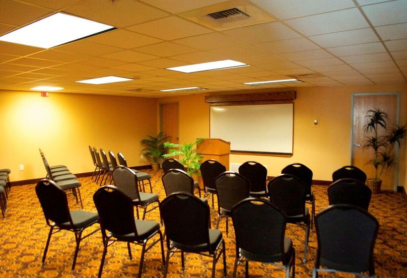 هتل Hampton Inn & Suites Flagstaff