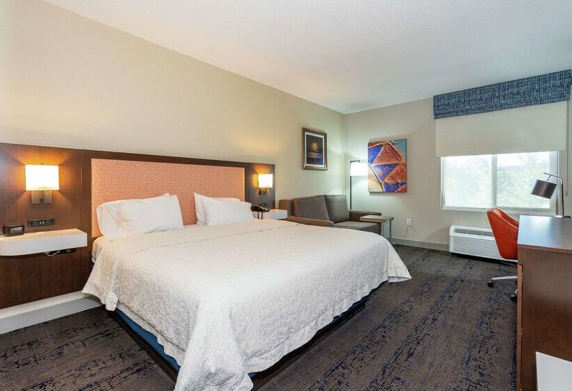 هتل Hampton Inn & Suites Flagstaff