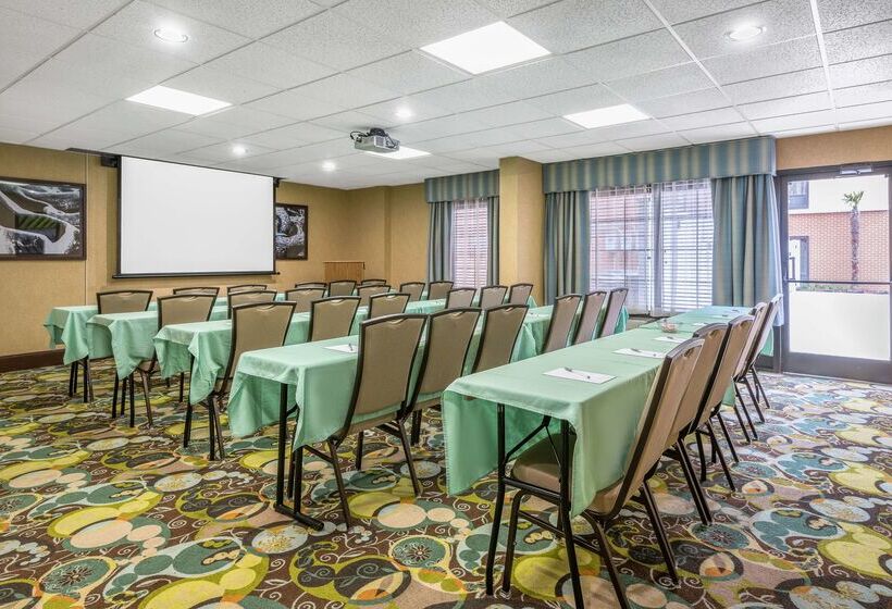 فندق Hampton Inn & Suites Florence Center