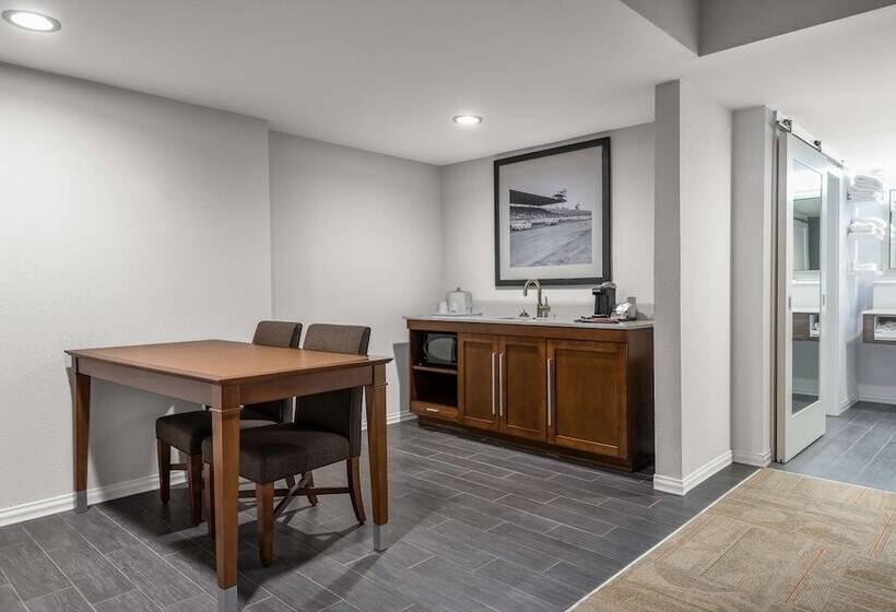 فندق Hampton Inn & Suites Florence Center