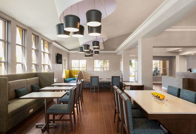 酒店 Hampton Inn & Suites Ft. Lauderdale Arpt/south Cruise Port