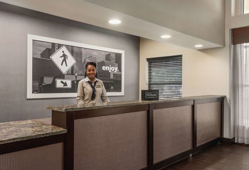 هتل Hampton Inn & Suites Ft. Waynenorth