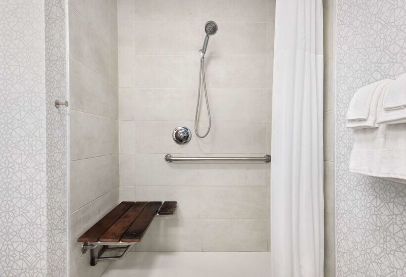 هتل Hampton Inn & Suites Ft. Waynenorth