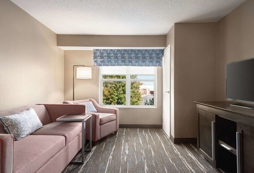 هتل Hampton Inn & Suites Ft. Waynenorth