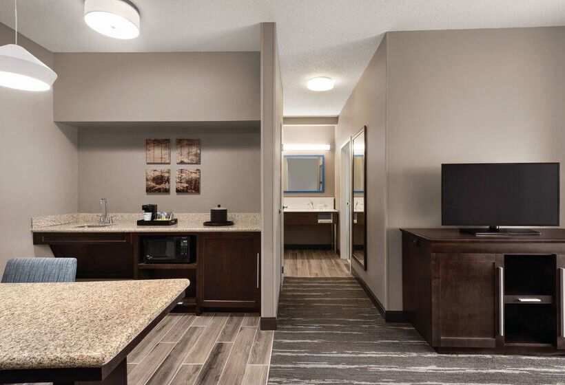 هتل Hampton Inn & Suites Ft. Waynenorth