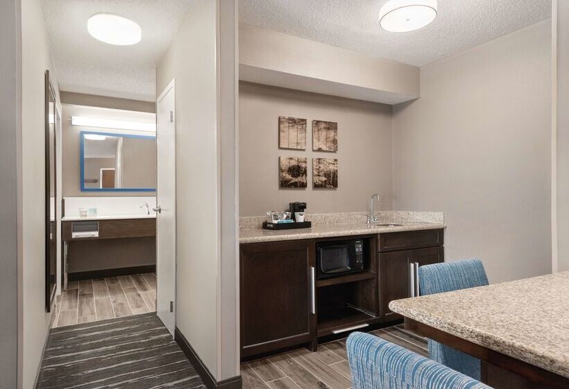 هتل Hampton Inn & Suites Ft. Waynenorth