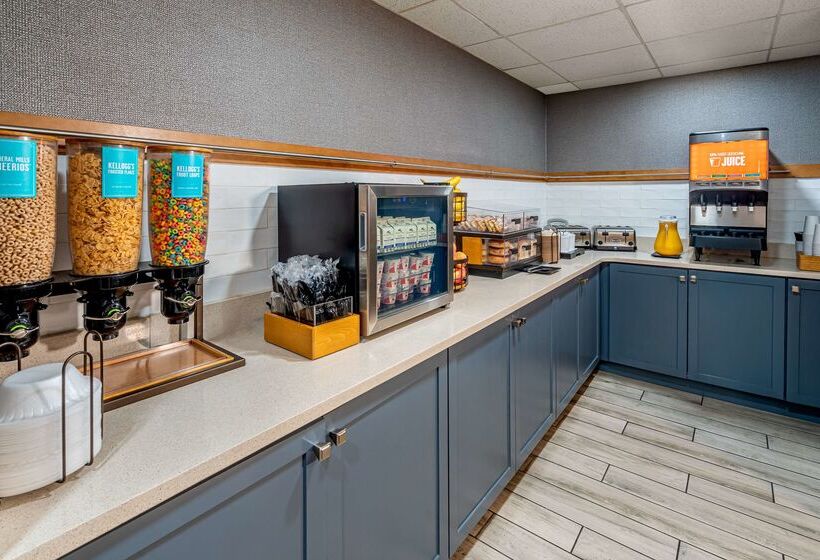 هتل Hampton Inn & Suites Nashvillevanderbiltelliston Place