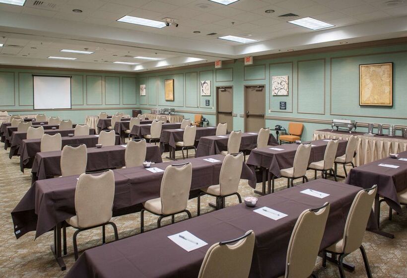 هتل Hampton Inn & Suites New Orleans Elmwood/clearview Pkway, La