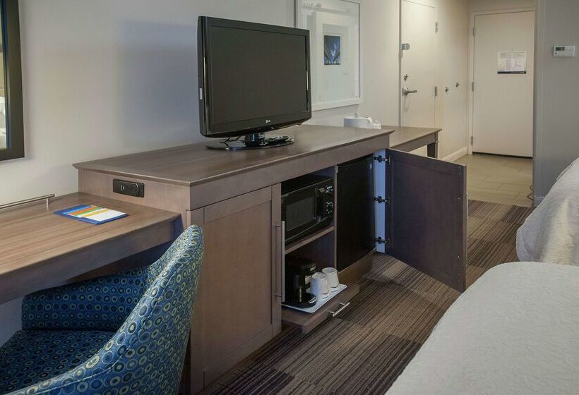 هتل Hampton Inn & Suites New Orleans Elmwood/clearview Pkway, La