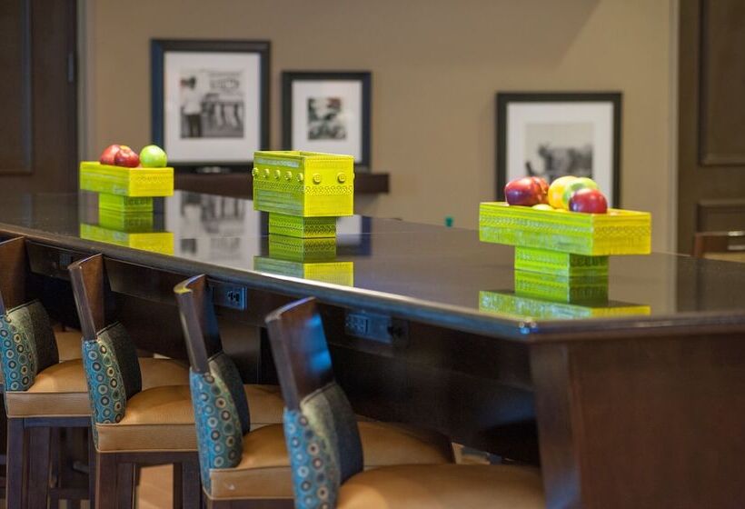 هتل Hampton Inn & Suites New Orleans Elmwood/clearview Pkway, La