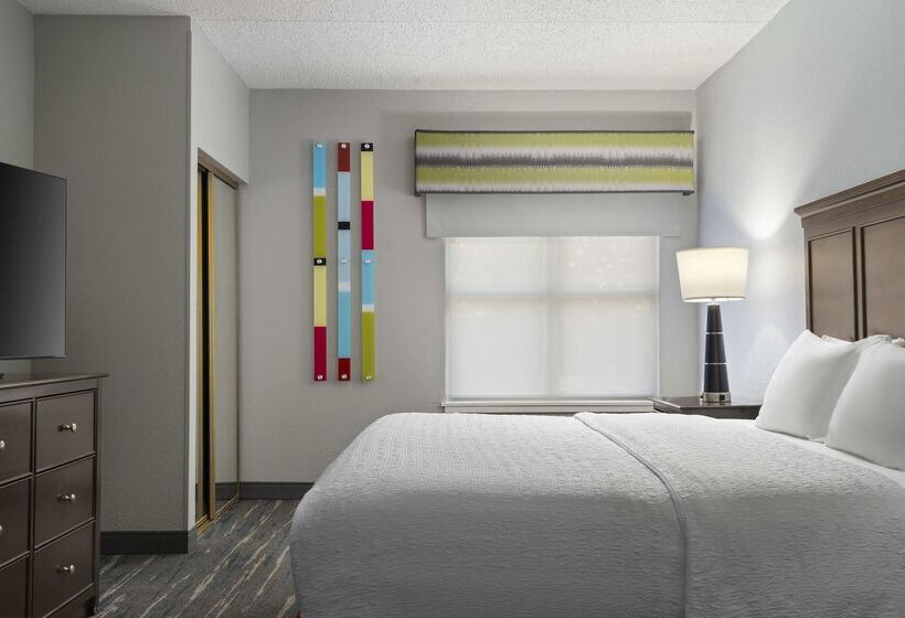 호텔 Hampton Inn & Suites Newport News