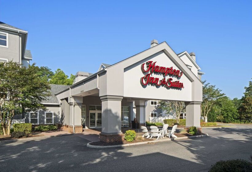 호텔 Hampton Inn & Suites Newport News
